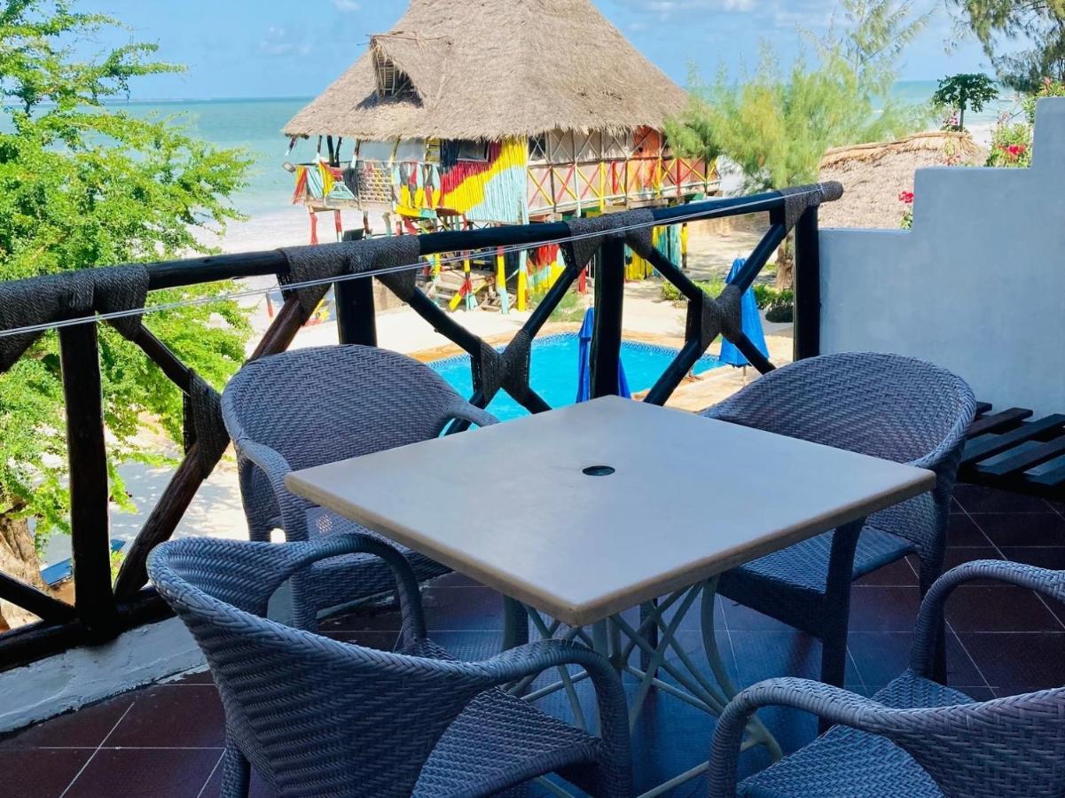 Kaure Sand Beach Lodge اوروا المظهر الخارجي الصورة