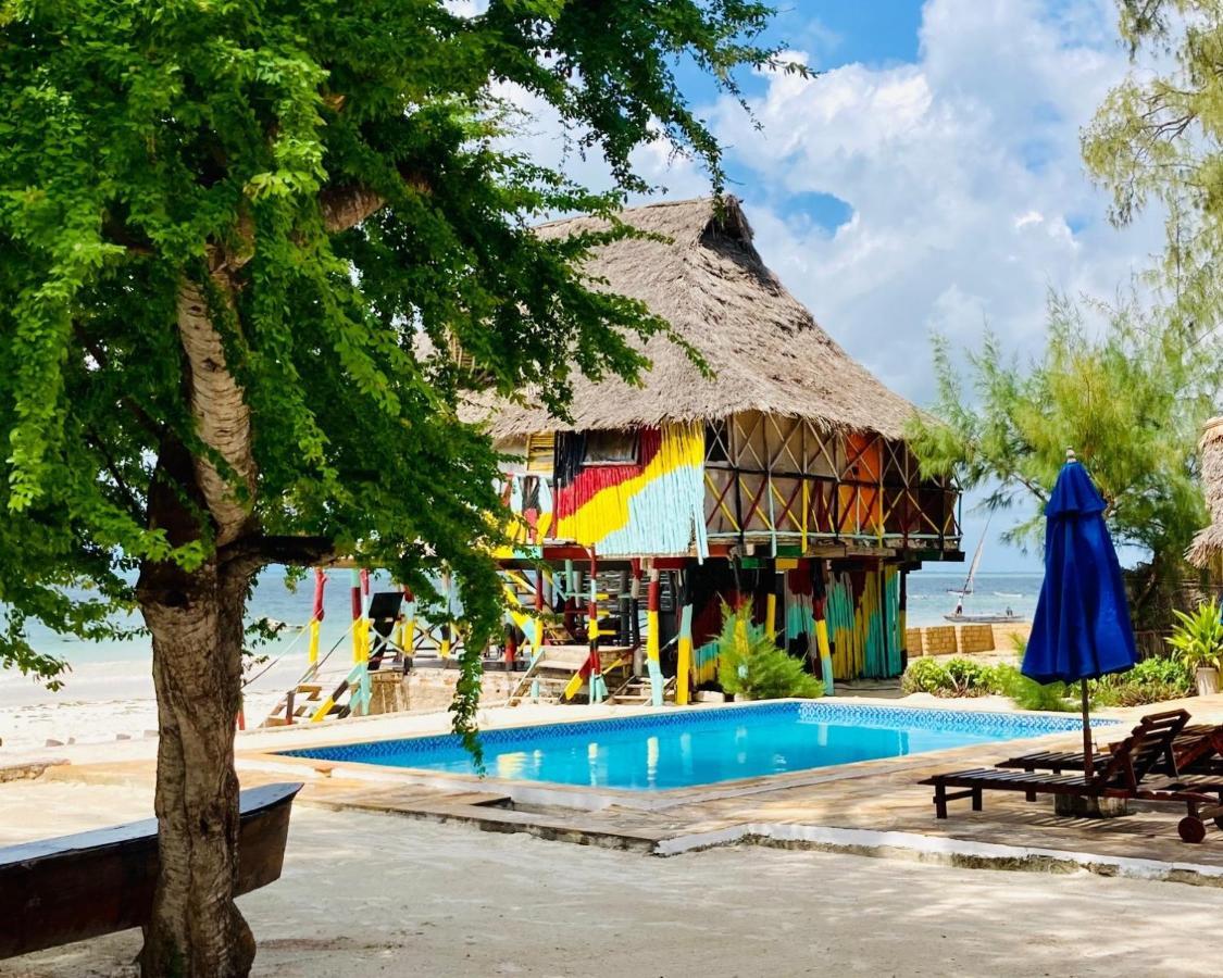 Kaure Sand Beach Lodge اوروا المظهر الخارجي الصورة