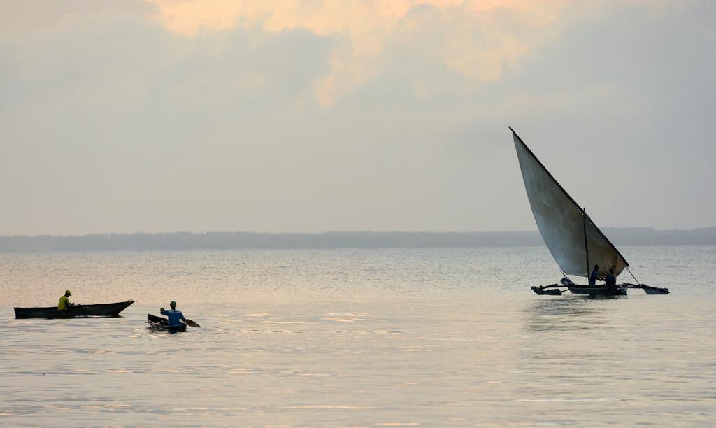 Kaure Sand Beach Lodge اوروا المظهر الخارجي الصورة
