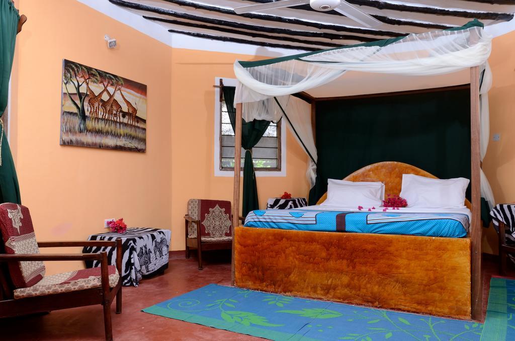 Kaure Sand Beach Lodge اوروا الغرفة الصورة