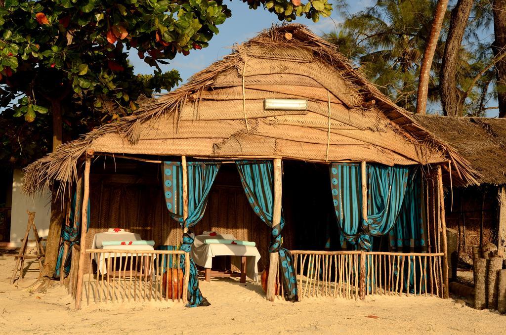 Kaure Sand Beach Lodge اوروا المظهر الخارجي الصورة