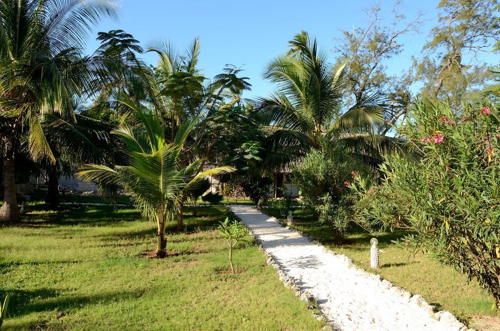 Kaure Sand Beach Lodge اوروا المظهر الخارجي الصورة